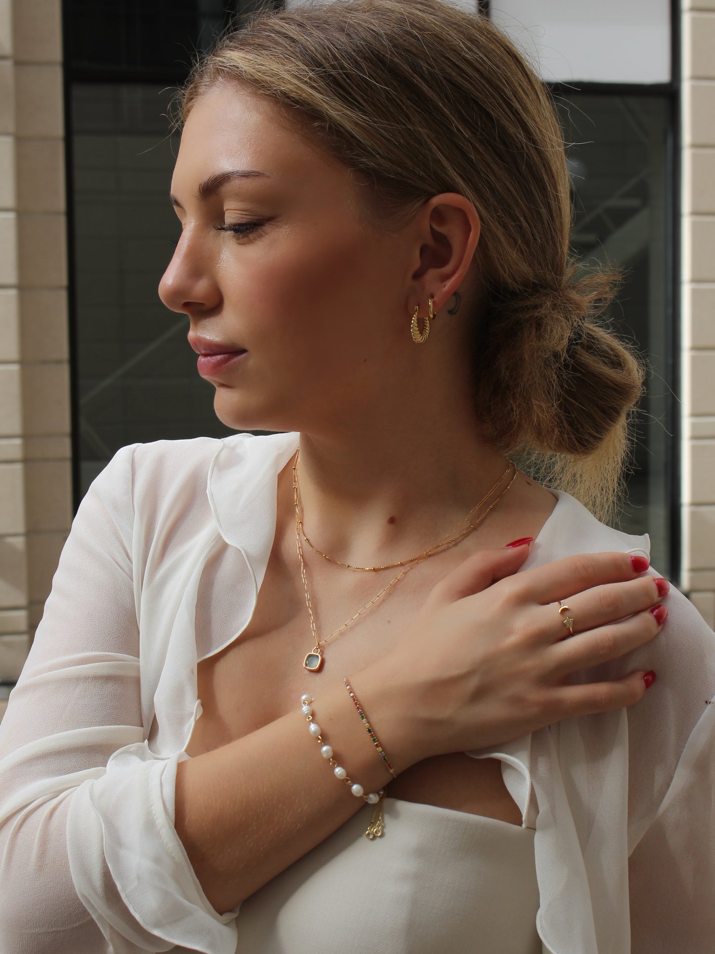 Dainty aquamarine necklace
