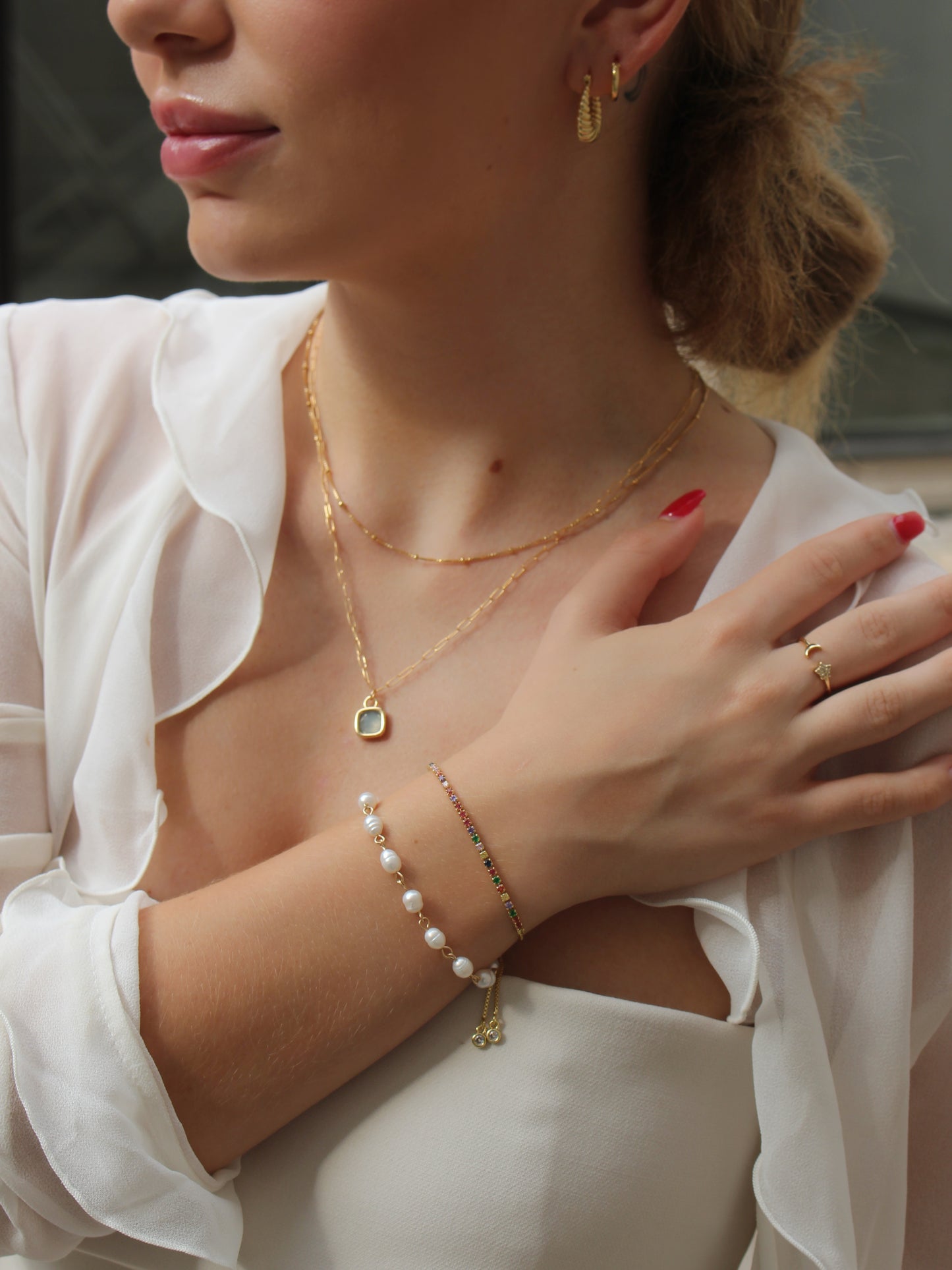 Dainty aquamarine necklace