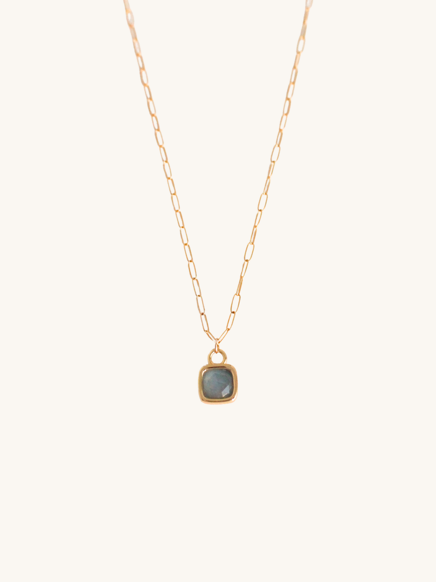 Dainty aquamarine necklace