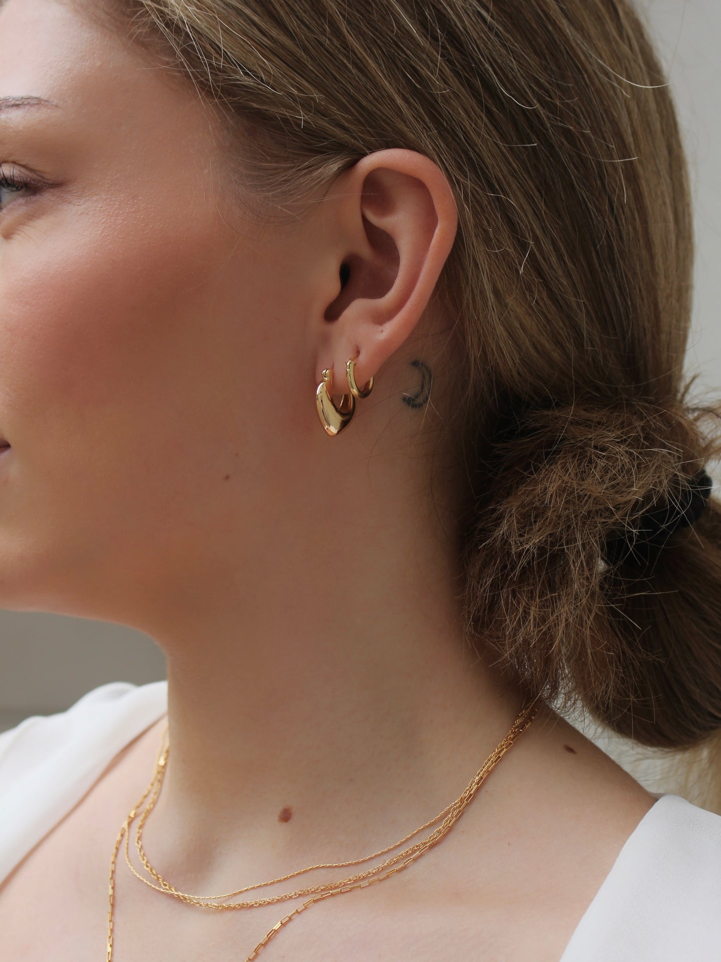Mini Lola hoop earrings