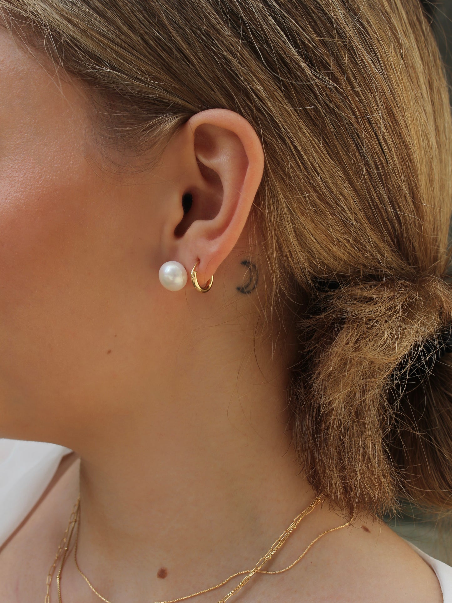 Mini Lola hoop earrings