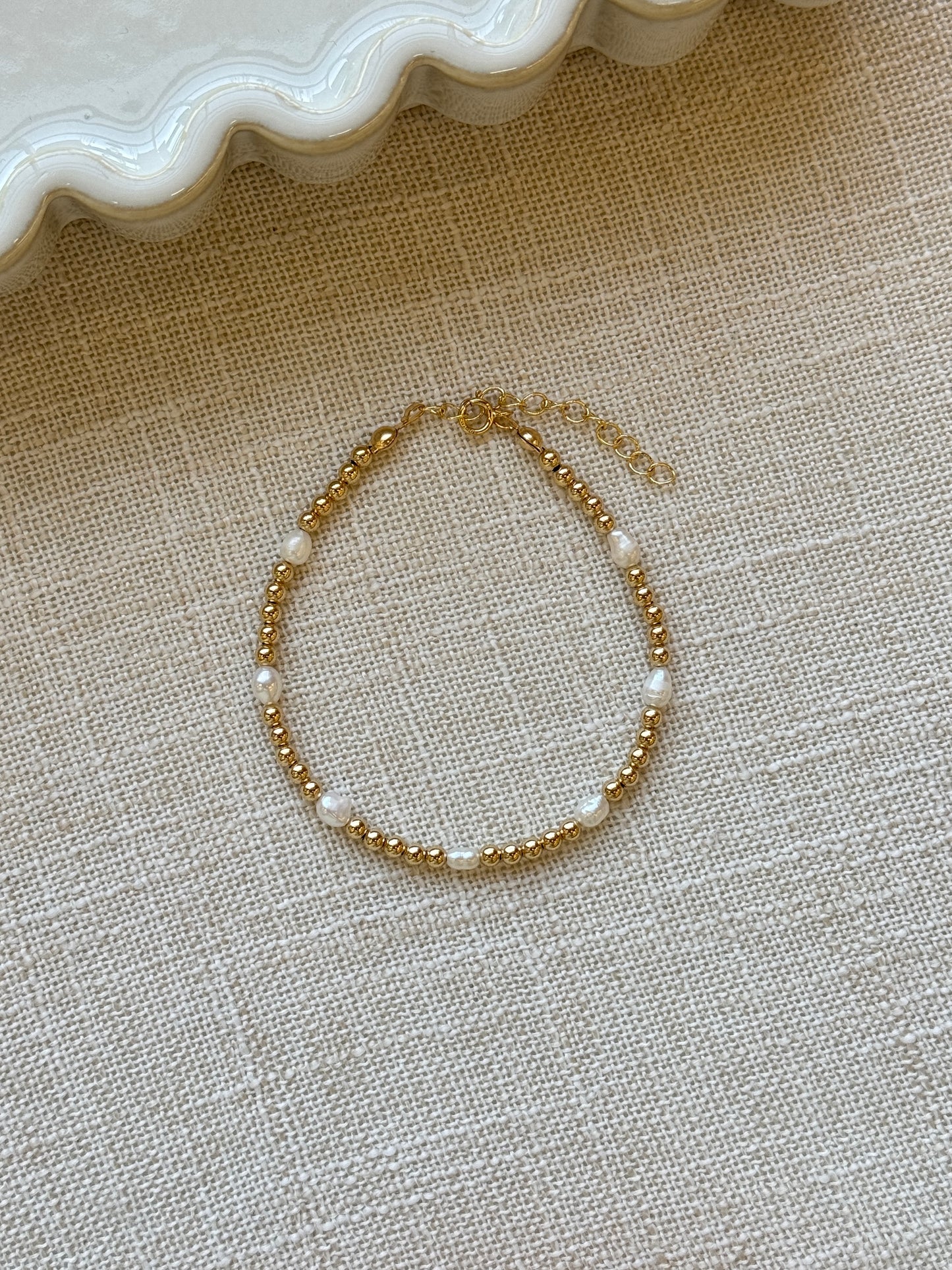 Amira pearl gold beaded bracelet