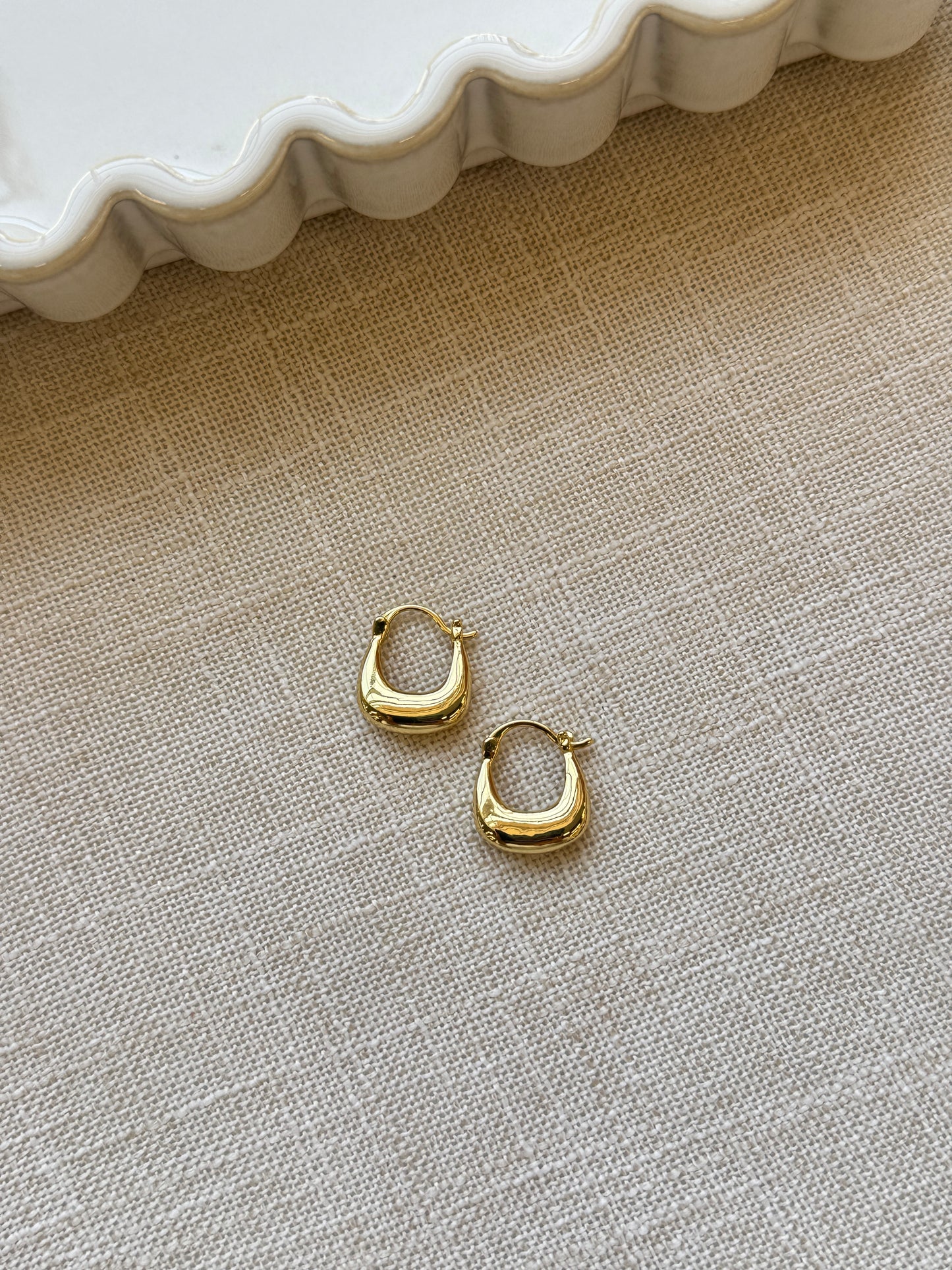 Sunday handbag earrings