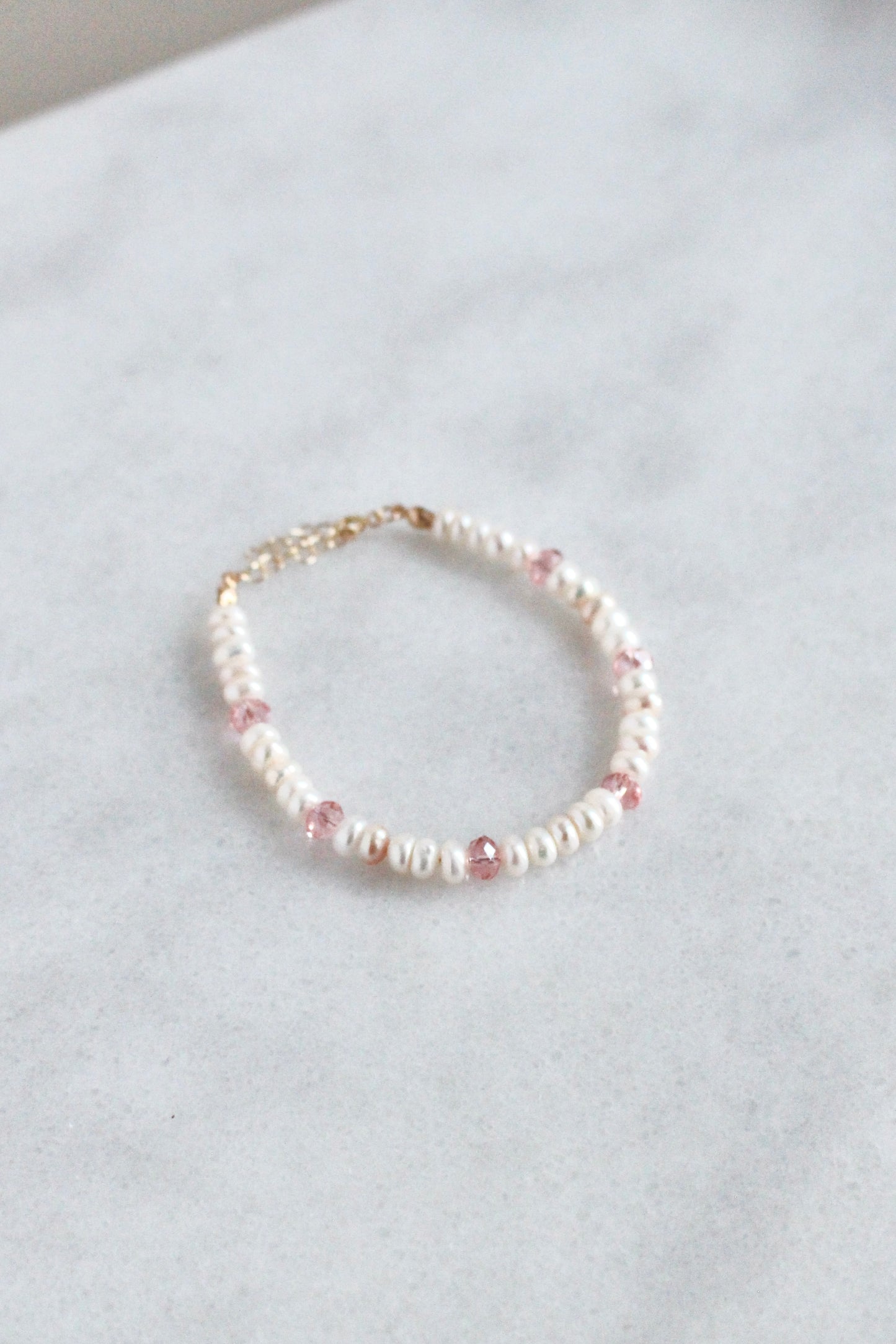 Sachi pearl bracelet - pink