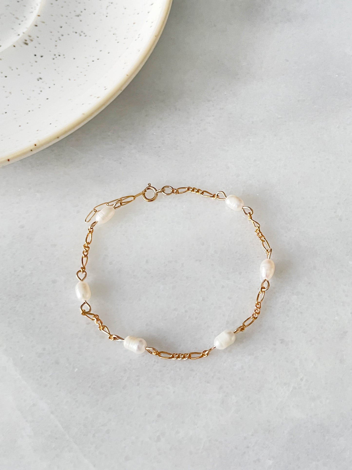 Pearl chain bracelet