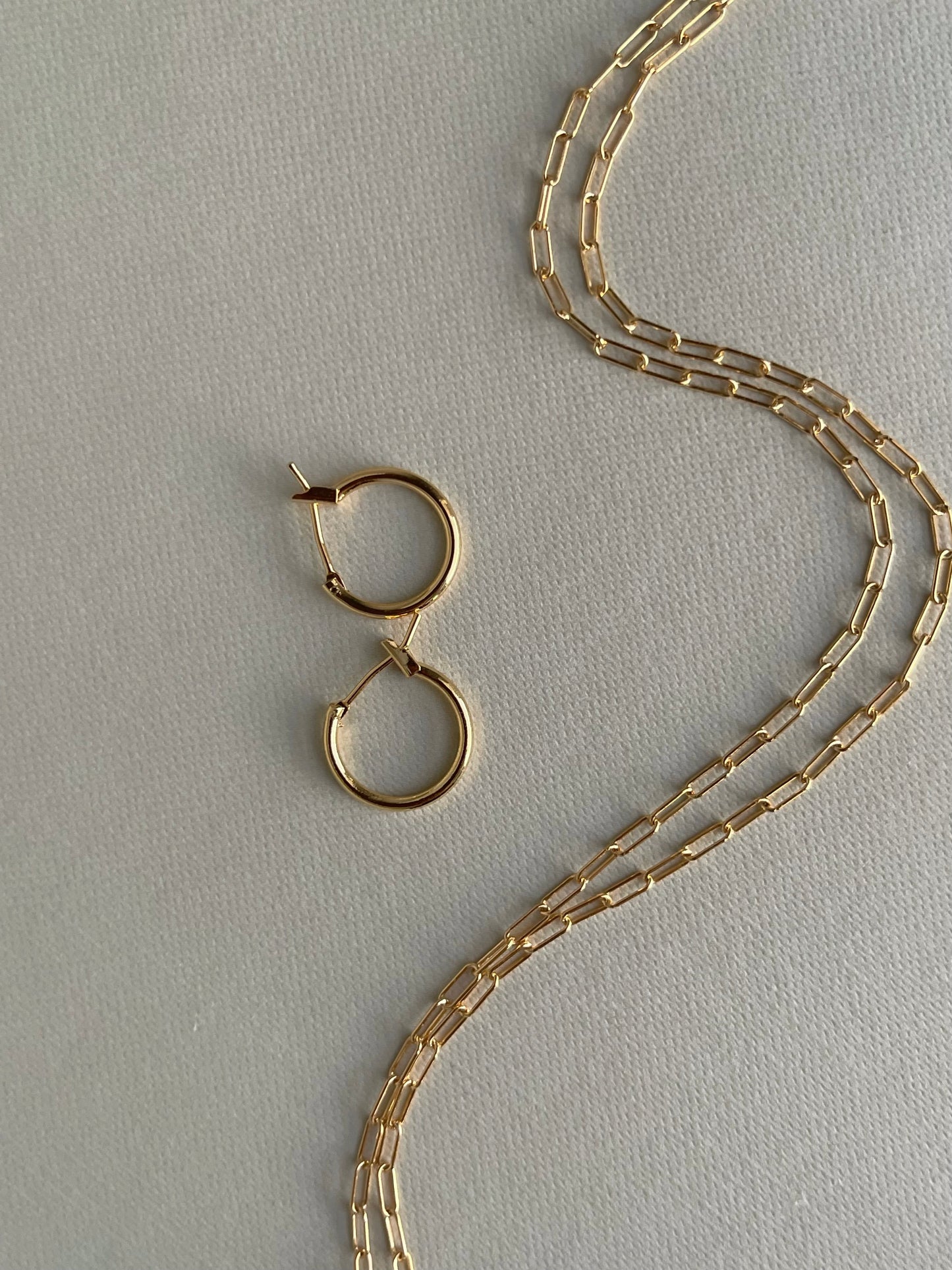 Emilia pearl necklace