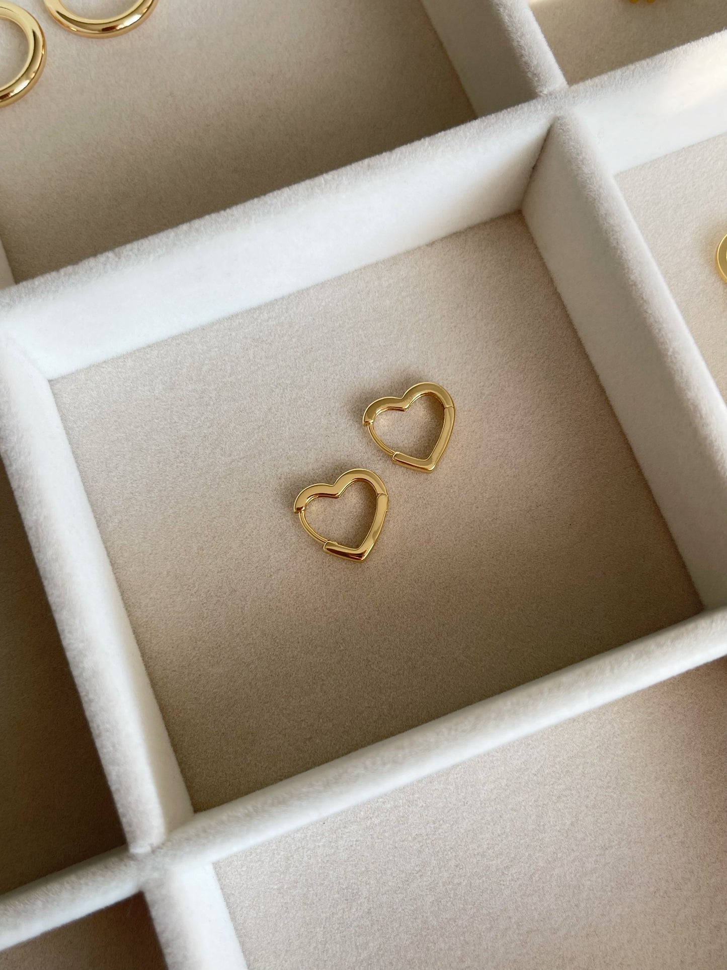 Lolita heart earrings
