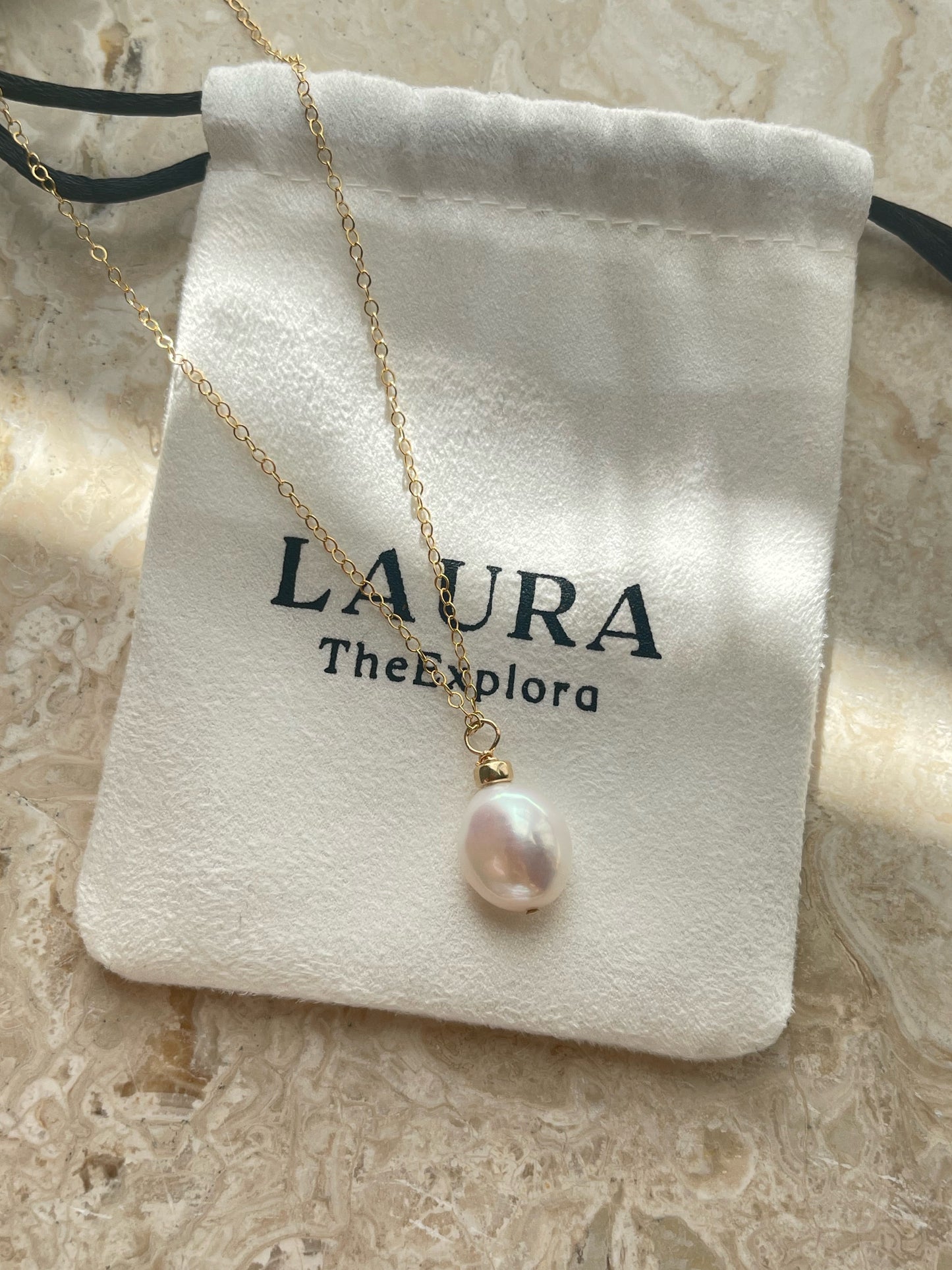 Elegant white pearl necklace