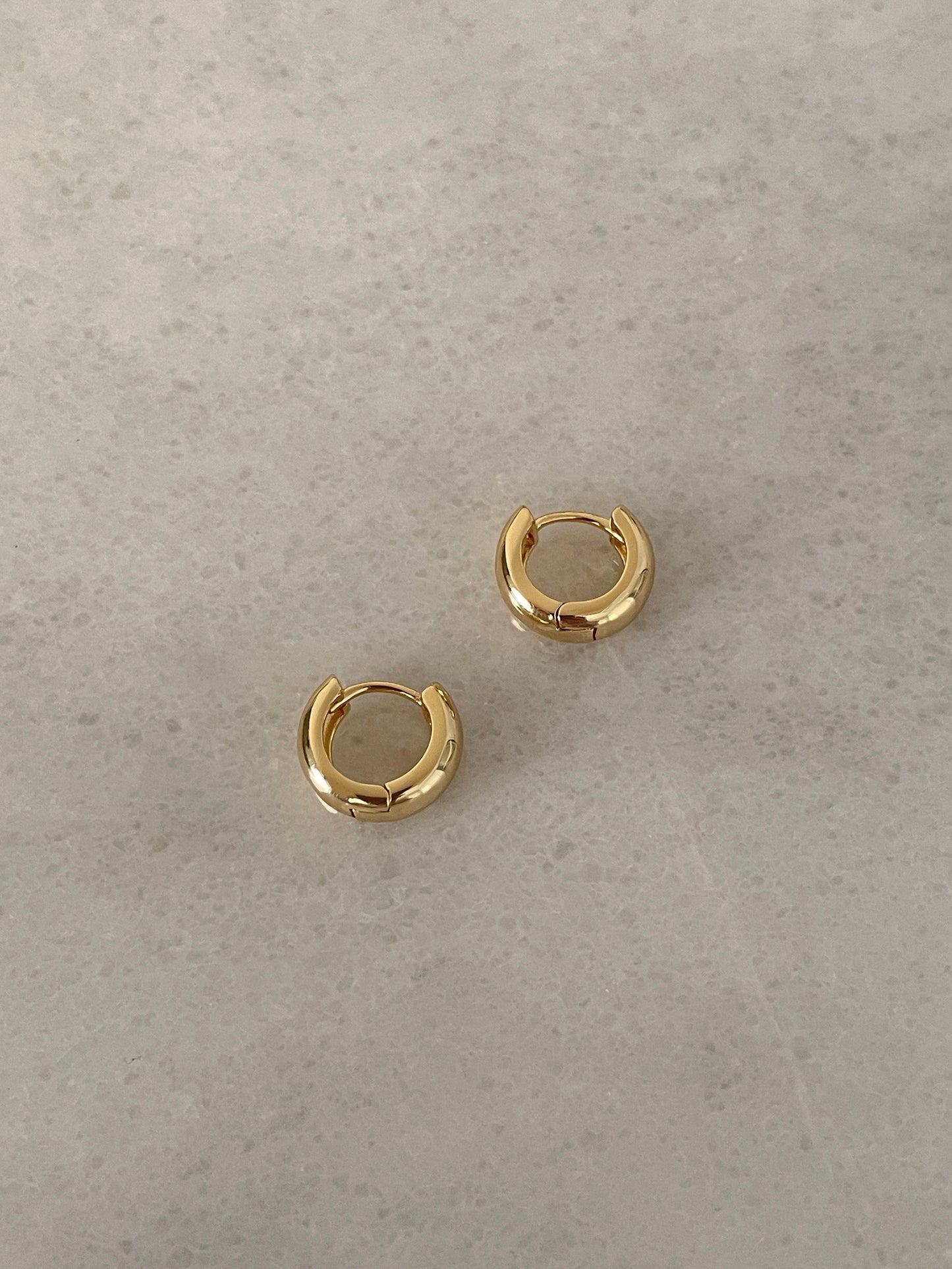 Leomie huggie earrings