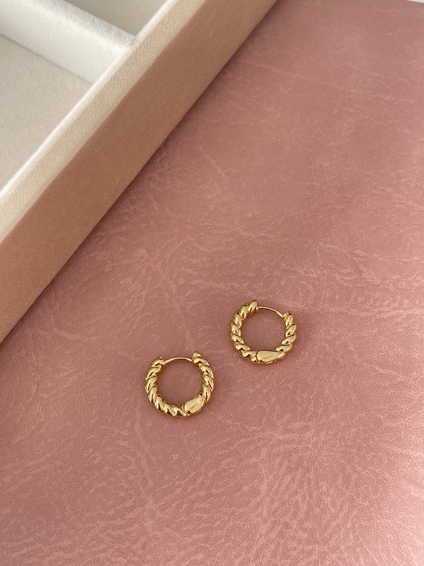 New French croissant earrings