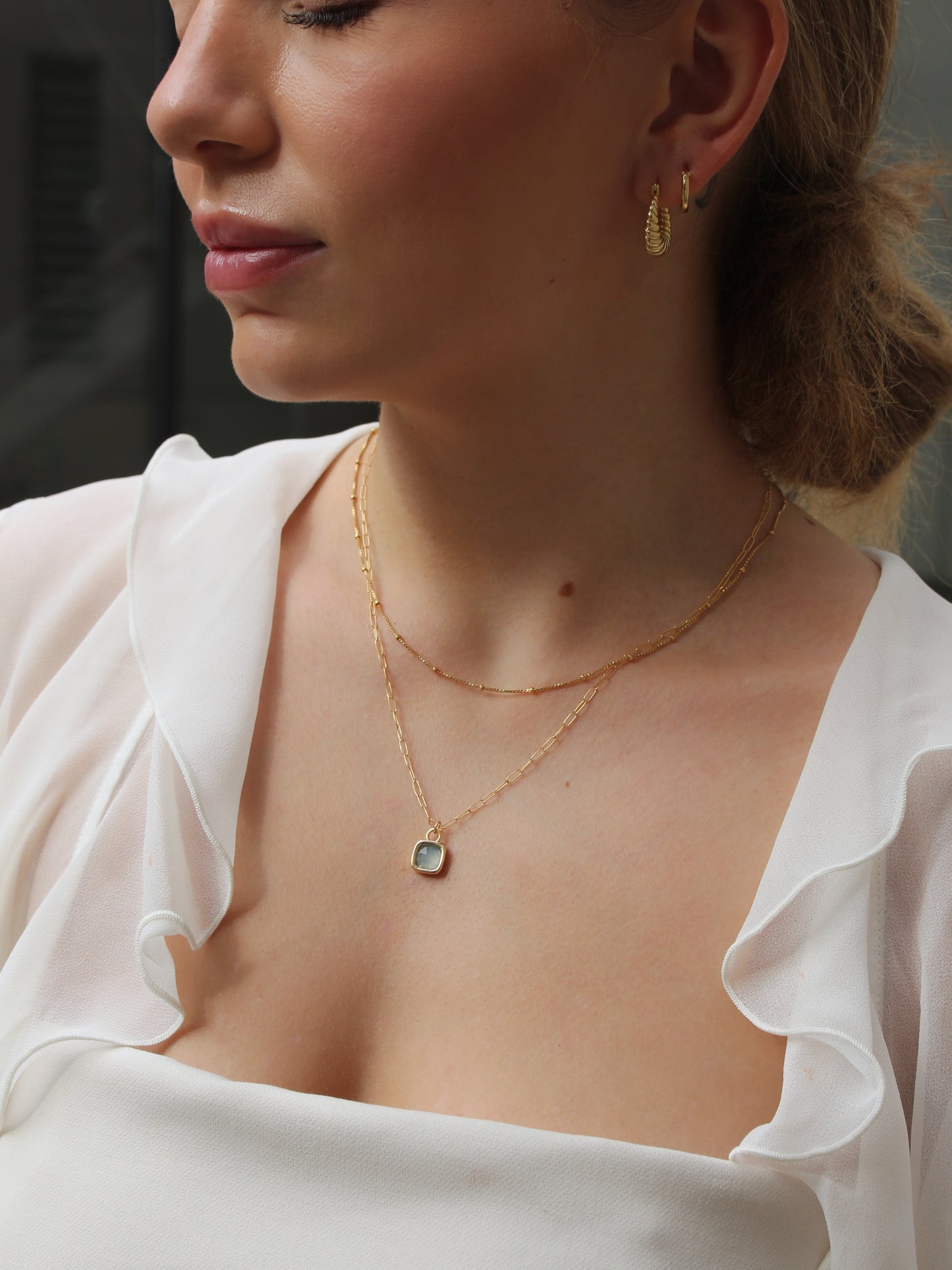 Dainty aquamarine necklace