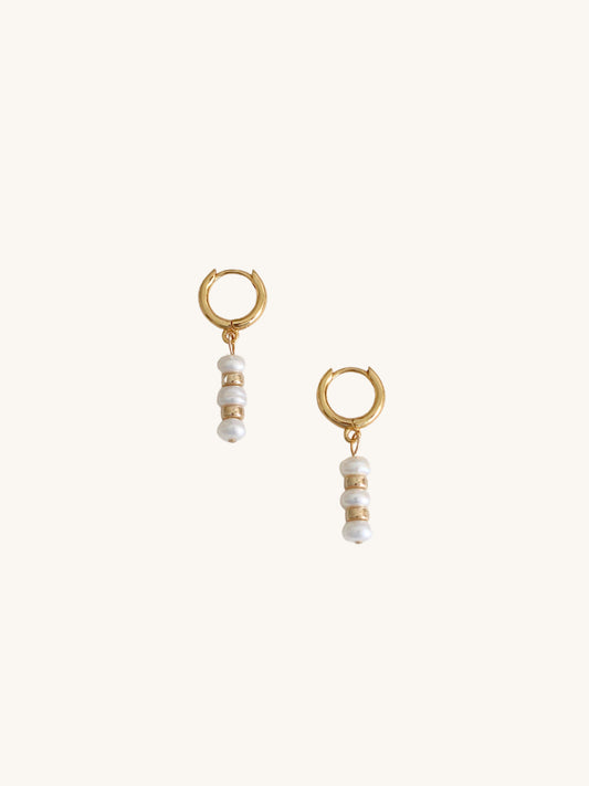 Jenn pearl earrings