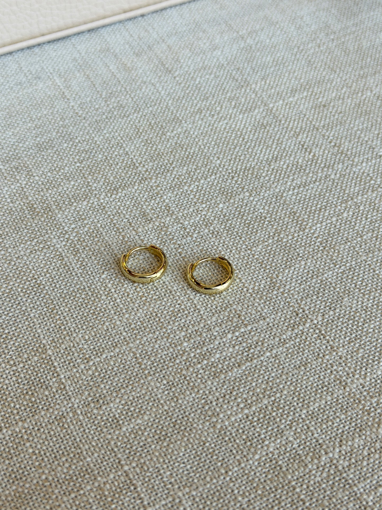 Petite Gold Hoop earrings (Gold/Silver)