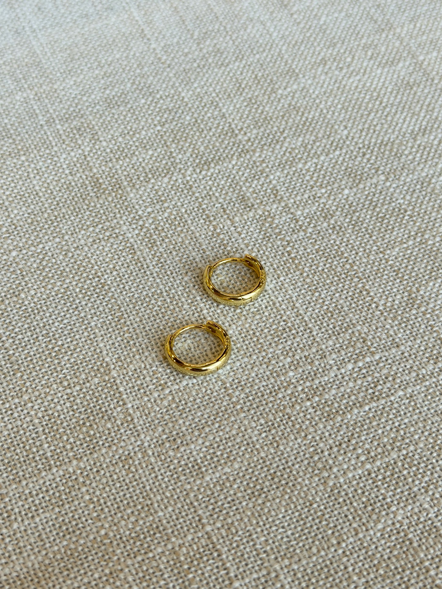 Petite Gold Hoop earrings (Gold/Silver)