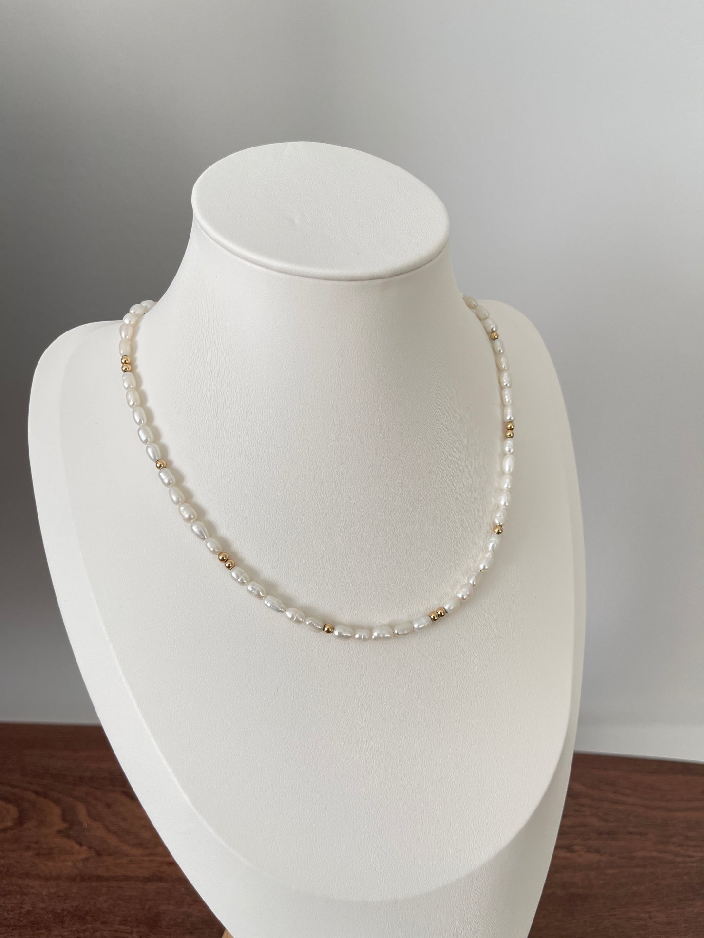 Felicia pearl necklace