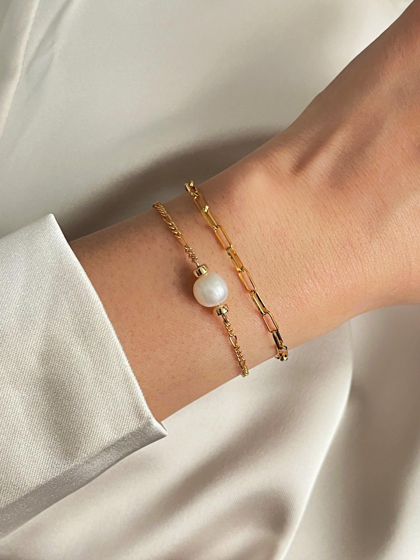 Miranda pearl bracelet