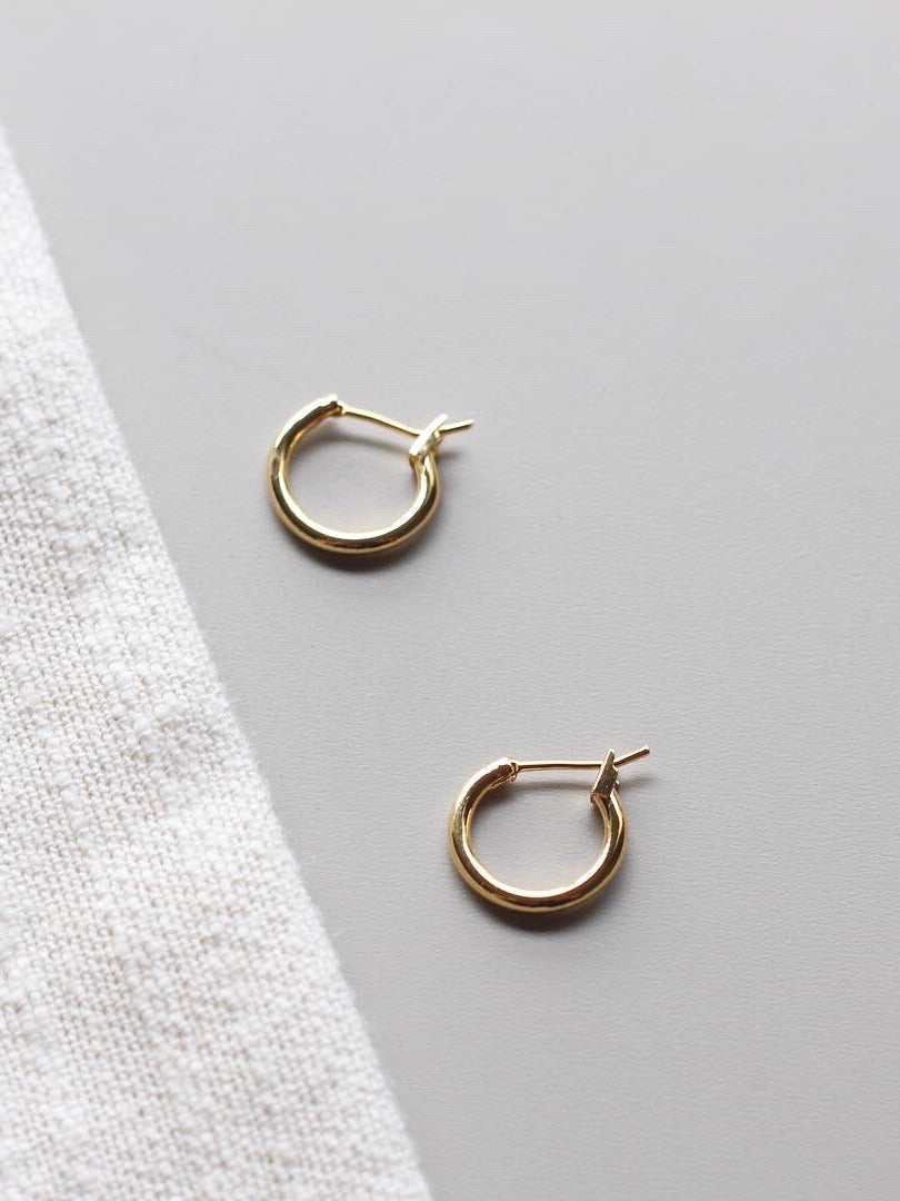 Simple Gold-filled Hoop earrings